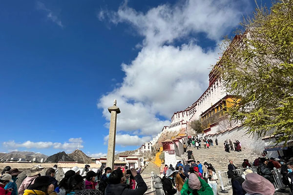 去一趟西藏旅游需要多少钱